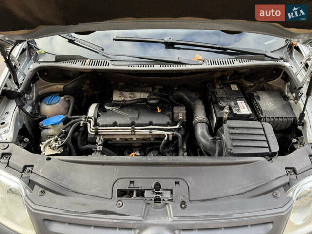 Сірий Фольксваген Кадді, об'ємом двигуна 2 л та пробігом 370 тис. км за 3950 $, фото 26 на Automoto.ua