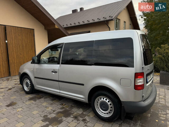 Сірий Фольксваген Кадді, об'ємом двигуна 2 л та пробігом 370 тис. км за 3950 $, фото 10 на Automoto.ua