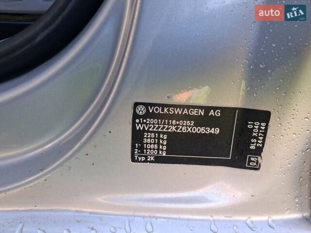 Серый Фольксваген Кадди, объемом двигателя 1.9 л и пробегом 250 тыс. км за 2600 $, фото 4 на Automoto.ua