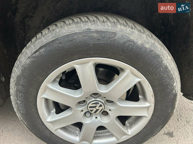 Сірий Фольксваген Кадді, об'ємом двигуна 1.6 л та пробігом 197 тис. км за 6350 $, фото 34 на Automoto.ua