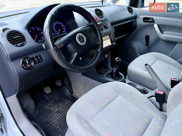 Серый Фольксваген Кадди, объемом двигателя 2 л и пробегом 286 тыс. км за 5499 $, фото 20 на Automoto.ua