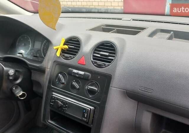 Сірий Фольксваген Кадді, об'ємом двигуна 1.9 л та пробігом 350 тис. км за 5900 $, фото 15 на Automoto.ua