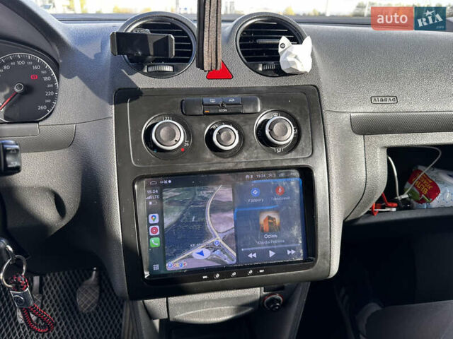 Серый Фольксваген Кадди, объемом двигателя 1.97 л и пробегом 227 тыс. км за 5500 $, фото 11 на Automoto.ua