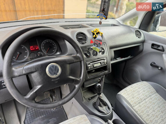 Сірий Фольксваген Кадді, об'ємом двигуна 2 л та пробігом 370 тис. км за 3950 $, фото 19 на Automoto.ua