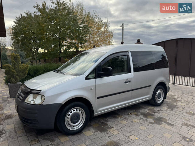 Сірий Фольксваген Кадді, об'ємом двигуна 2 л та пробігом 370 тис. км за 3950 $, фото 12 на Automoto.ua