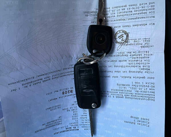 Сірий Фольксваген Кадді, об'ємом двигуна 1.6 л та пробігом 236 тис. км за 6900 $, фото 22 на Automoto.ua