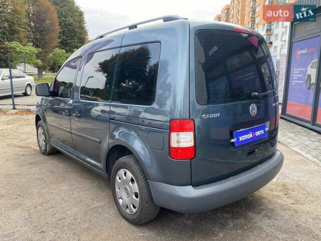 Серый Фольксваген Кадди, объемом двигателя 1.6 л и пробегом 203 тыс. км за 7800 $, фото 6 на Automoto.ua