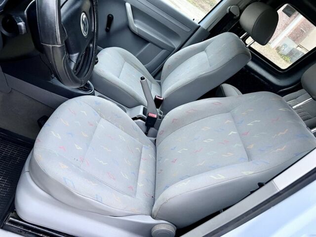 Серый Фольксваген Кадди, объемом двигателя 2 л и пробегом 286 тыс. км за 5499 $, фото 20 на Automoto.ua