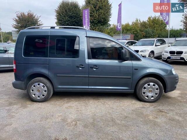 Серый Фольксваген Кадди, объемом двигателя 1.6 л и пробегом 203 тыс. км за 7800 $, фото 3 на Automoto.ua