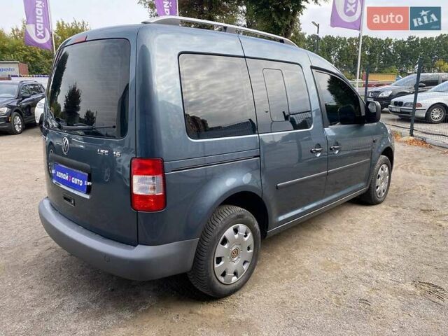 Серый Фольксваген Кадди, объемом двигателя 1.6 л и пробегом 203 тыс. км за 7800 $, фото 4 на Automoto.ua