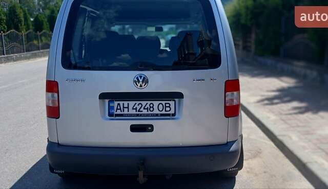 Серый Фольксваген Кадди, объемом двигателя 1.6 л и пробегом 267 тыс. км за 7200 $, фото 6 на Automoto.ua