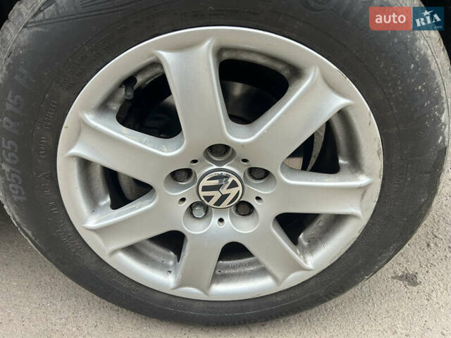 Сірий Фольксваген Кадді, об'ємом двигуна 1.6 л та пробігом 197 тис. км за 6350 $, фото 33 на Automoto.ua