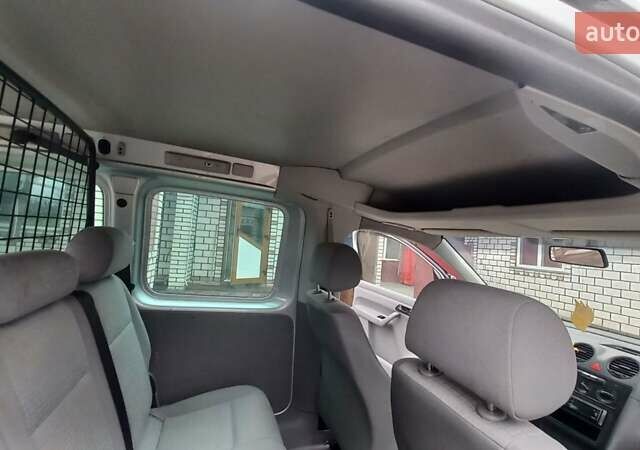 Сірий Фольксваген Кадді, об'ємом двигуна 1.9 л та пробігом 350 тис. км за 5900 $, фото 23 на Automoto.ua