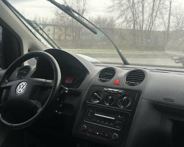 Серый Фольксваген Кадди, объемом двигателя 0 л и пробегом 280 тыс. км за 2999 $, фото 7 на Automoto.ua