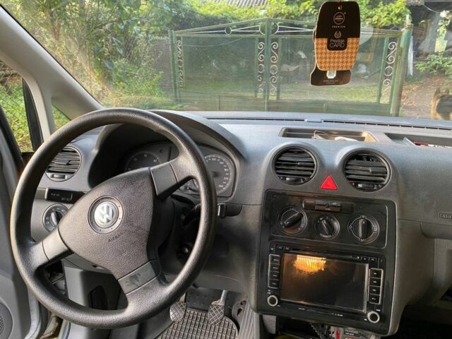 Сірий Фольксваген Кадді, об'ємом двигуна 1.9 л та пробігом 400 тис. км за 5499 $, фото 8 на Automoto.ua