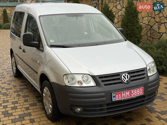 Серый Фольксваген Кадди, объемом двигателя 1.6 л и пробегом 183 тыс. км за 7200 $, фото 4 на Automoto.ua