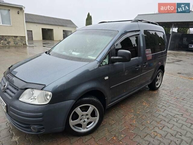 Сірий Фольксваген Кадді, об'ємом двигуна 1.9 л та пробігом 368 тис. км за 6600 $, фото 4 на Automoto.ua
