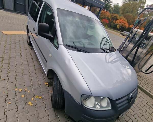 Серый Фольксваген Кадди, объемом двигателя 1.98 л и пробегом 220 тыс. км за 4500 $, фото 6 на Automoto.ua