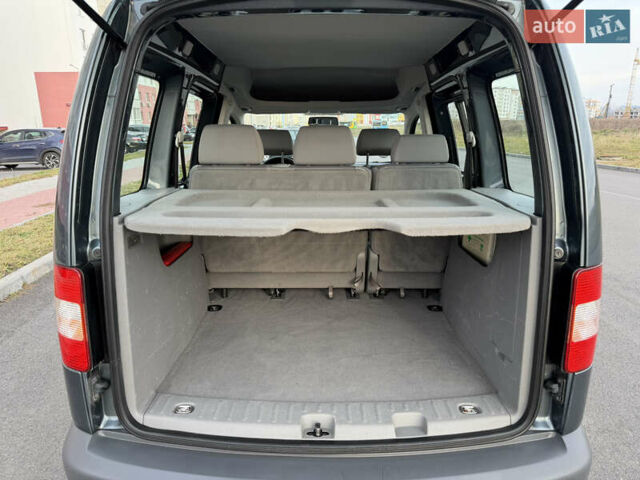 Серый Фольксваген Кадди, объемом двигателя 1.6 л и пробегом 227 тыс. км за 7899 $, фото 36 на Automoto.ua