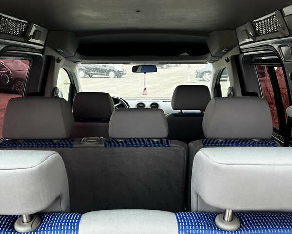 Сірий Фольксваген Кадді, об'ємом двигуна 1.6 л та пробігом 239 тис. км за 7200 $, фото 23 на Automoto.ua