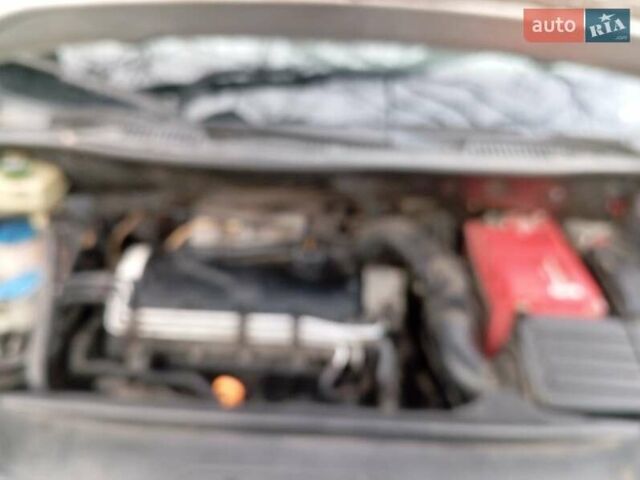 Серый Фольксваген Кадди, объемом двигателя 2 л и пробегом 211 тыс. км за 5300 $, фото 17 на Automoto.ua