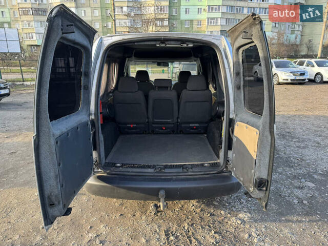 Серый Фольксваген Кадди, объемом двигателя 1.97 л и пробегом 211 тыс. км за 5500 $, фото 10 на Automoto.ua