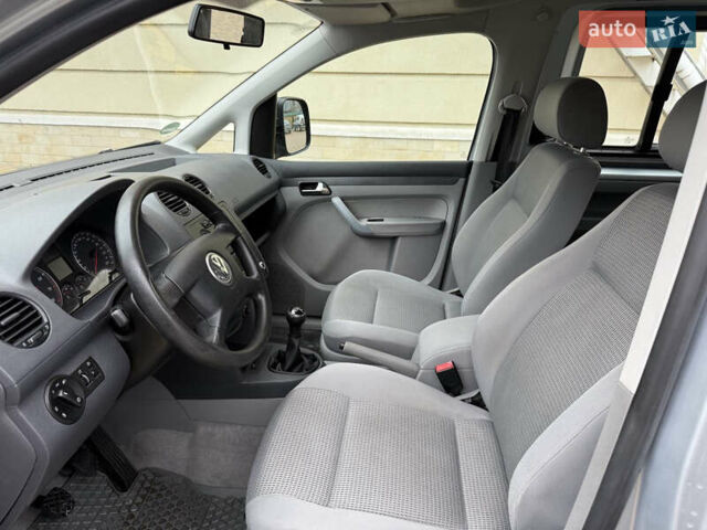Серый Фольксваген Кадди, объемом двигателя 1.6 л и пробегом 183 тыс. км за 7200 $, фото 13 на Automoto.ua