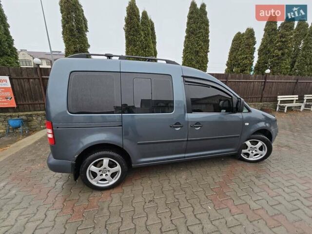 Сірий Фольксваген Кадді, об'ємом двигуна 1.9 л та пробігом 368 тис. км за 6600 $, фото 2 на Automoto.ua