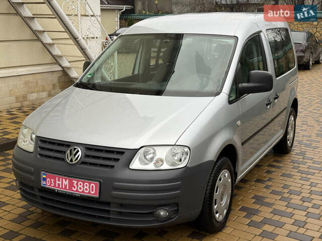 Серый Фольксваген Кадди, объемом двигателя 1.6 л и пробегом 183 тыс. км за 7200 $, фото 2 на Automoto.ua
