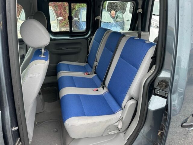 Серый Фольксваген Кадди, объемом двигателя 1.6 л и пробегом 220 тыс. км за 6900 $, фото 6 на Automoto.ua