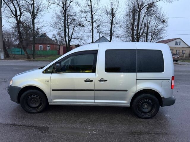 Сірий Фольксваген Кадді, об'ємом двигуна 1.6 л та пробігом 225 тис. км за 5450 $, фото 4 на Automoto.ua