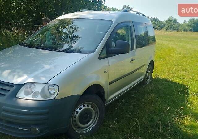 Серый Фольксваген Кадди, объемом двигателя 1.9 л и пробегом 449 тыс. км за 5200 $, фото 2 на Automoto.ua