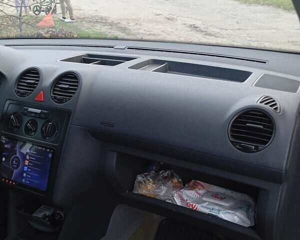 Серый Фольксваген Кадди, объемом двигателя 2 л и пробегом 211 тыс. км за 5300 $, фото 11 на Automoto.ua