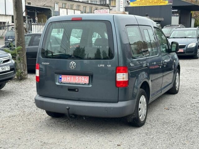 Серый Фольксваген Кадди, объемом двигателя 1.6 л и пробегом 220 тыс. км за 6900 $, фото 2 на Automoto.ua