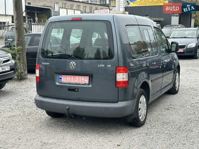 Серый Фольксваген Кадди, объемом двигателя 1.6 л и пробегом 220 тыс. км за 6900 $, фото 2 на Automoto.ua