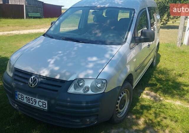 Серый Фольксваген Кадди, объемом двигателя 1.9 л и пробегом 449 тыс. км за 5200 $, фото 4 на Automoto.ua