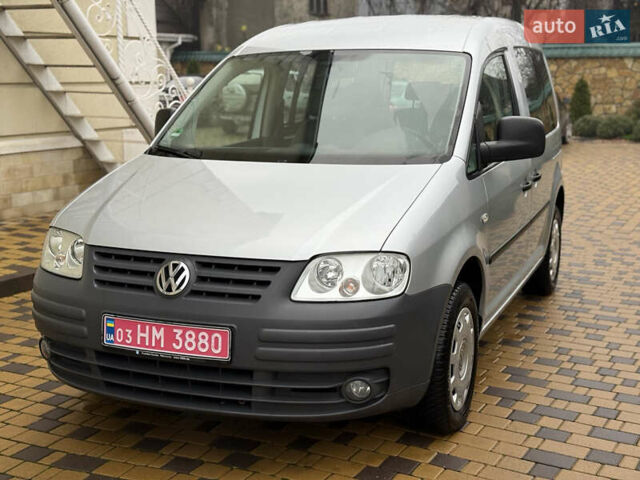 Серый Фольксваген Кадди, объемом двигателя 1.6 л и пробегом 183 тыс. км за 7200 $, фото 5 на Automoto.ua