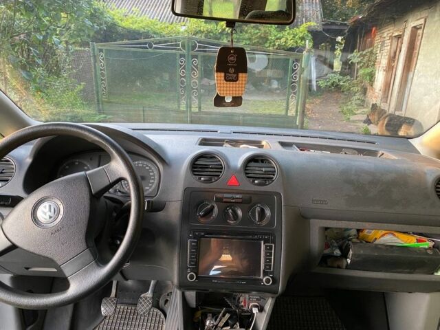 Сірий Фольксваген Кадді, об'ємом двигуна 1.9 л та пробігом 400 тис. км за 5499 $, фото 9 на Automoto.ua