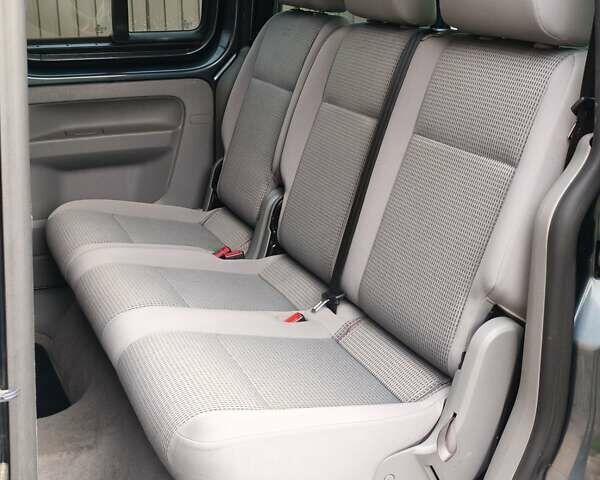 Серый Фольксваген Кадди, объемом двигателя 1.6 л и пробегом 218 тыс. км за 6750 $, фото 32 на Automoto.ua