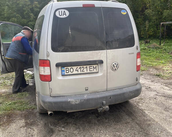 Сірий Фольксваген Кадді, об'ємом двигуна 1.98 л та пробігом 380 тис. км за 5000 $, фото 2 на Automoto.ua