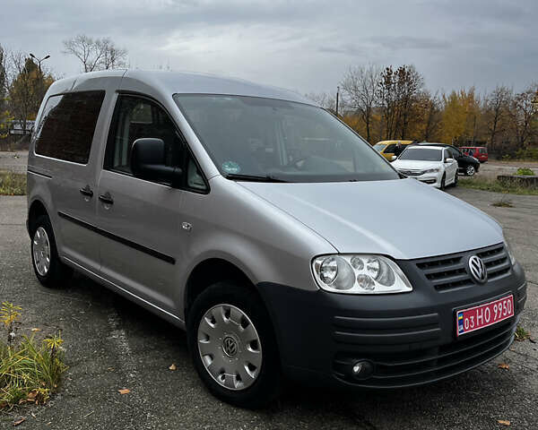 Сірий Фольксваген Кадді, об'ємом двигуна 1.6 л та пробігом 239 тис. км за 7200 $, фото 1 на Automoto.ua