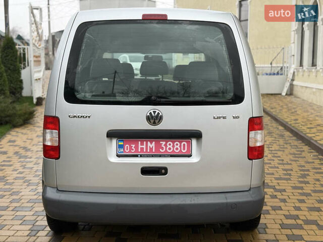Серый Фольксваген Кадди, объемом двигателя 1.6 л и пробегом 183 тыс. км за 7200 $, фото 6 на Automoto.ua