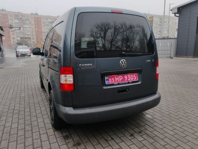 Серый Фольксваген Кадди, объемом двигателя 1.6 л и пробегом 220 тыс. км за 7000 $, фото 6 на Automoto.ua
