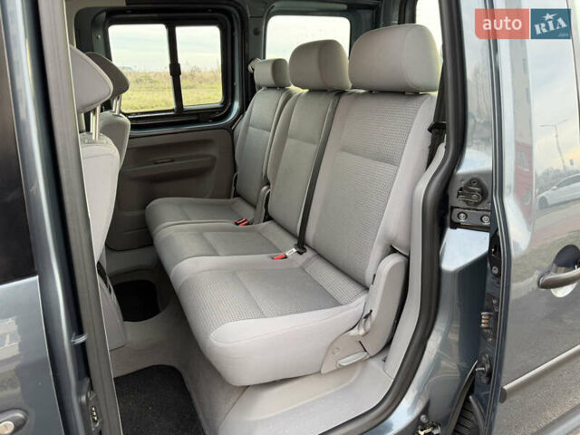 Серый Фольксваген Кадди, объемом двигателя 1.6 л и пробегом 227 тыс. км за 7899 $, фото 63 на Automoto.ua