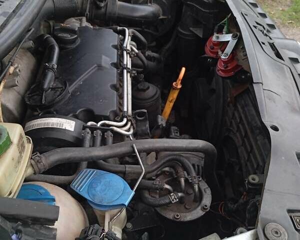 Серый Фольксваген Кадди, объемом двигателя 2 л и пробегом 211 тыс. км за 5300 $, фото 16 на Automoto.ua