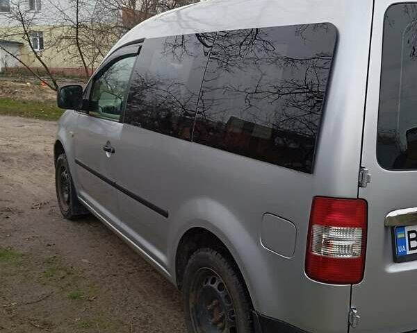 Серый Фольксваген Кадди, объемом двигателя 2 л и пробегом 211 тыс. км за 5300 $, фото 3 на Automoto.ua