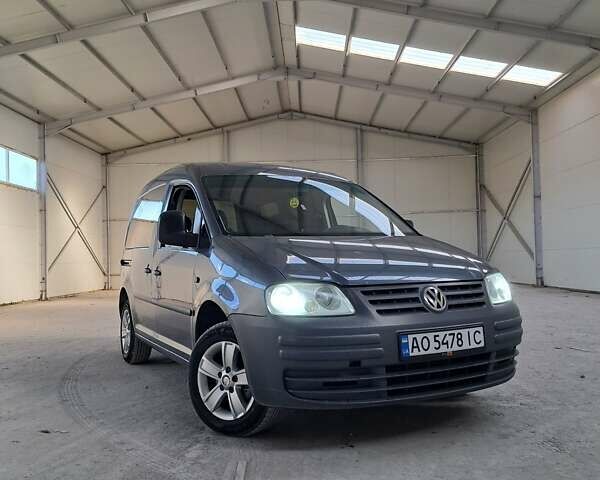 Серый Фольксваген Кадди, объемом двигателя 1.9 л и пробегом 340 тыс. км за 5600 $, фото 4 на Automoto.ua