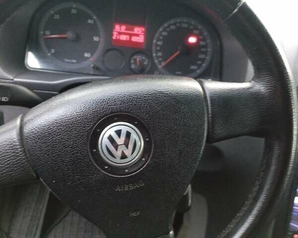 Серый Фольксваген Кадди, объемом двигателя 2 л и пробегом 211 тыс. км за 5300 $, фото 12 на Automoto.ua