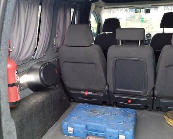 Серый Фольксваген Кадди, объемом двигателя 2 л и пробегом 211 тыс. км за 5300 $, фото 6 на Automoto.ua