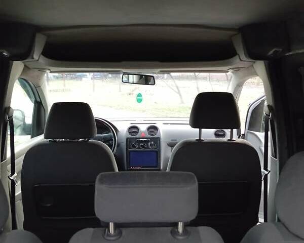 Серый Фольксваген Кадди, объемом двигателя 2 л и пробегом 211 тыс. км за 5300 $, фото 8 на Automoto.ua